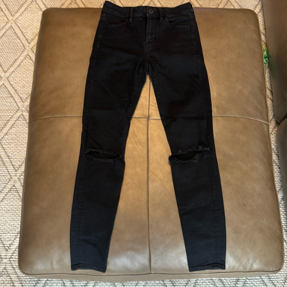 American Eagle Stretchy Skinny Jeans W/ holes